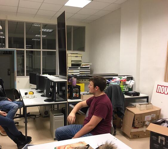 photo5411618111486012503