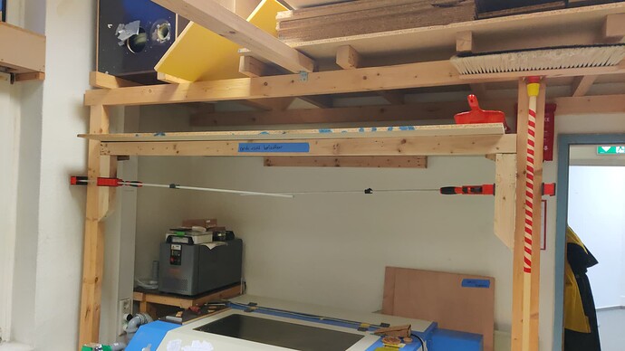 2025-12-05-16-21-13-966